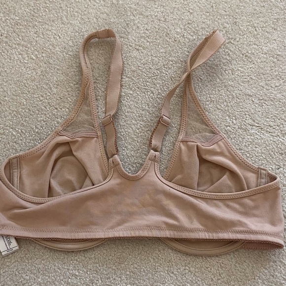 Wacoal nude tee shirt bra size 36C new no tag , front closer - Picture 3 of 4